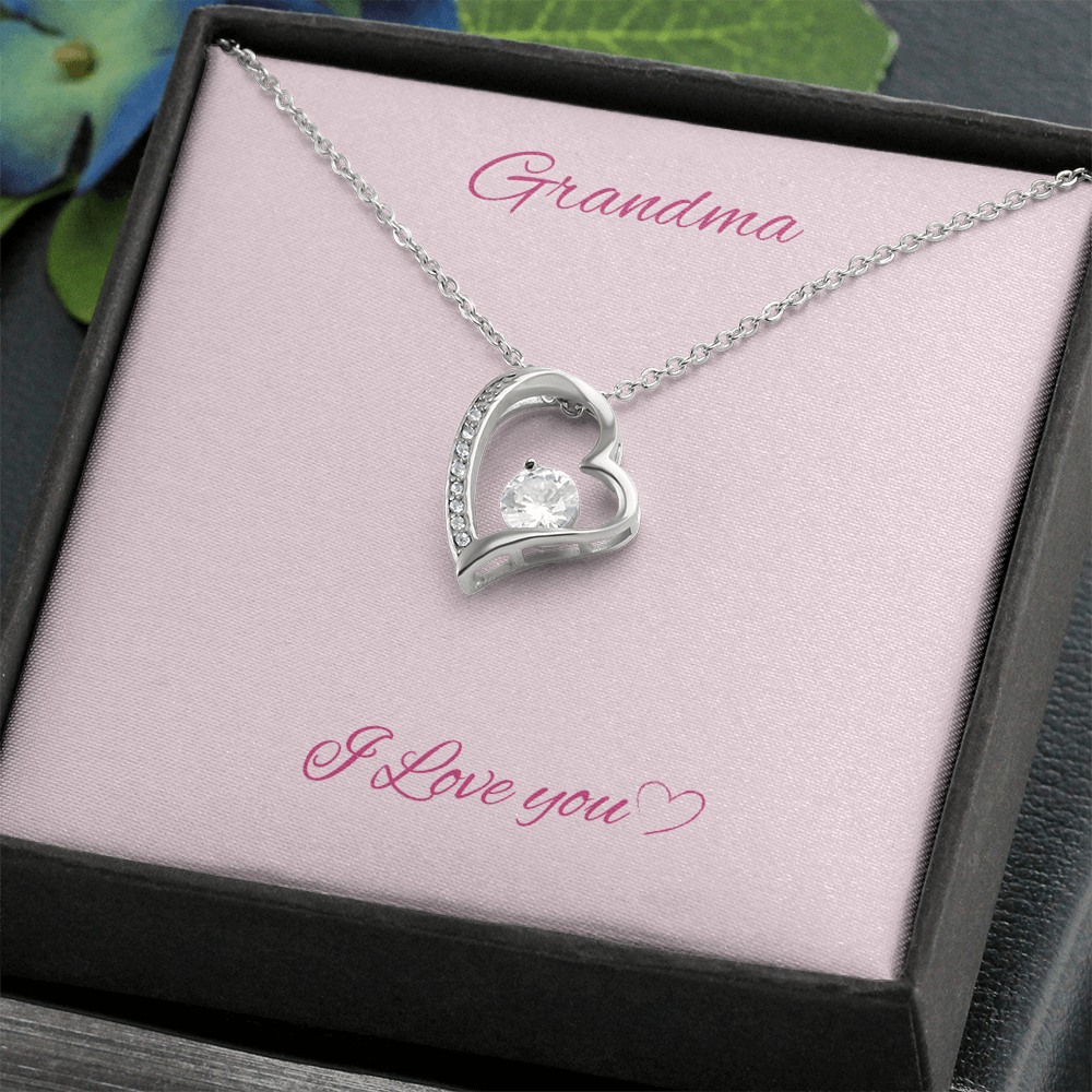 Grandma heart necklace - Bubble Gum Wink