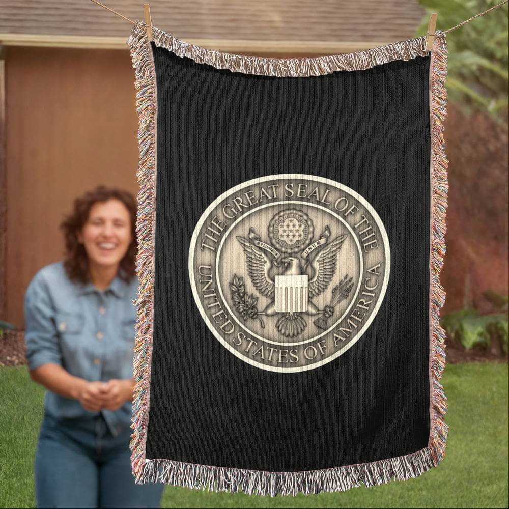 The Great Seal of the United States Woven Throw Blanket – Patriotic Heritage Edition - Bubble Gum Wink